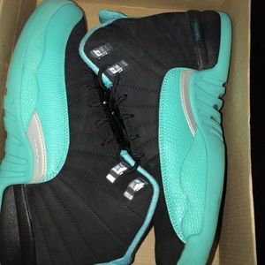 retro Jordans. Gamma Ray blue 12s